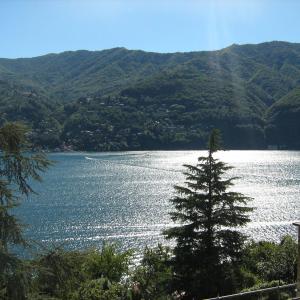 Quadruple Room with Lake View and Balcony