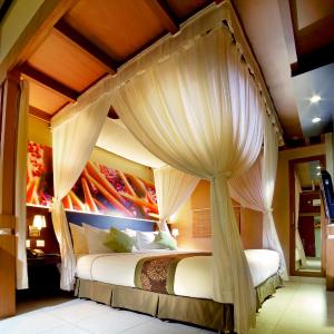 Two-Bedroom Premier Family Suite