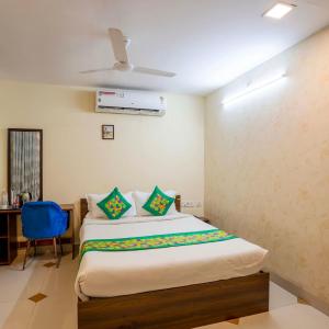 Standard Room With Queen Bed
