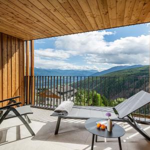 Junior Suite with Mountain View