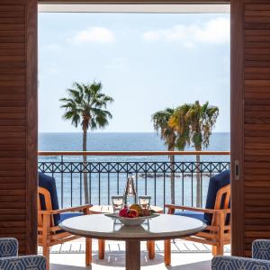 Deluxe Sea Facing Room