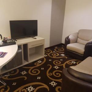 Deluxe Family Room