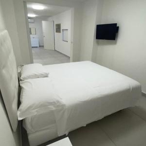 King Studio with Sofa Bed