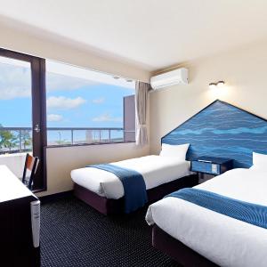 Twin Room with Sea View