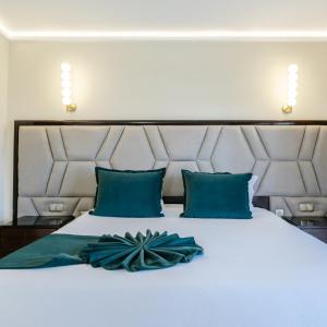 King Room with Pool View