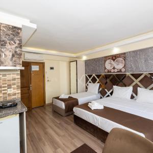Suite with Balcony