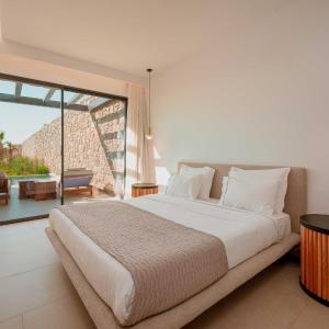 Executive Suite Garden View with Private Pool