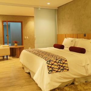 Suite with Hot Tub