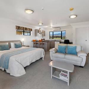 Luxury Suite with Spa Bath