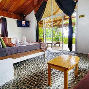 Prestige Villa with Sea View
