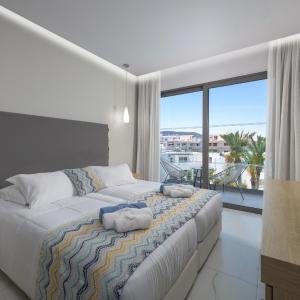 Superior Double Room with Sea View