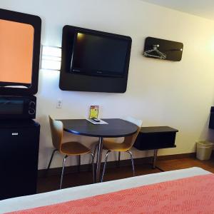 Queen Room - Disability Access