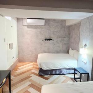 Triple Room With Window