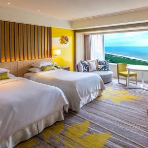 Club Twin Grand Room with Ocean View - Non-Smoking