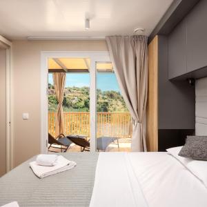 Premium Two-Bedroom Mobile Home with Terrace and Sea View