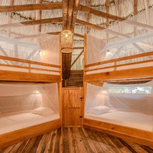 Bed in 8-Bed Mixed Dormitory Room