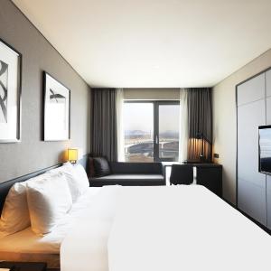 Premier Double Room with River View (Complimentary Pool Access for 2)