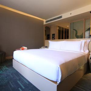 Premium King Room