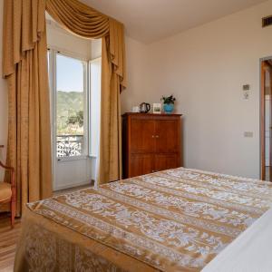 Double or Twin Room with Sea View