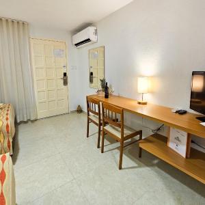 Small Economy Studio 2 Double Beds