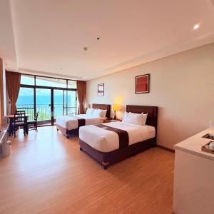 Family Suite with Balcony