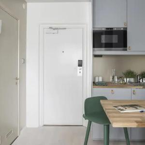 Single Room with Private Bathroom