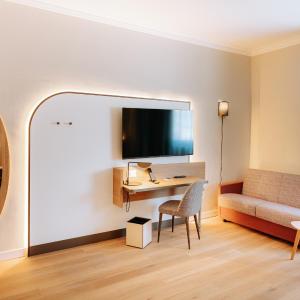 Superior Room with Sofa Bed
