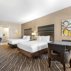 Queen Room with Two Queen Beds and Walk-in Shower - Disability Access