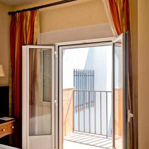 Basic Triple Room