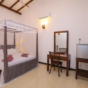 Deluxe Double Room with River View