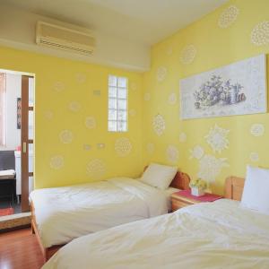 Twin Room with Private Bathroom