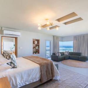Signature Seaview Suite