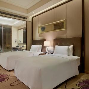 Hollywood Deluxe Twin Room