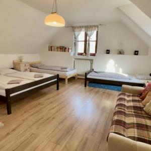 Quadruple Room with Shared Bathroom