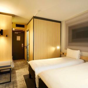 Standard Room with Two Single Beds