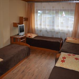 Quadruple Room with Private Bathroom