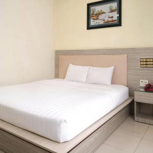 Small Double Room without Window