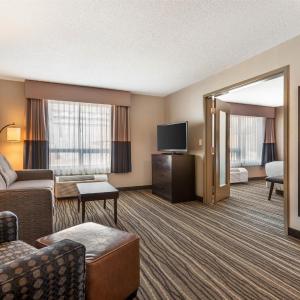Two-Room King Suite with Whirlpool - Non Smoking