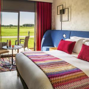 Deluxe King Room with Terrace and View - Ground Floor