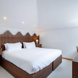 One-Bedroom Apartment with Terrace
