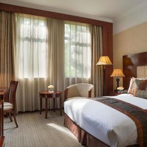 Classic Queen Room
