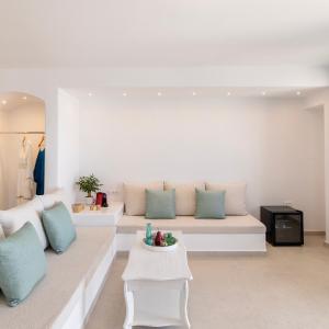 Elite Suite with Outdoor Hot Tub Caldera View