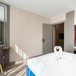Twin Room with Balcony