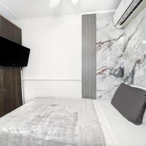 Small Single Room