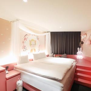 Kids Room (Complimentary Pool Access for 3)