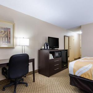 Queen Room - Disability Access/Non-Smoking