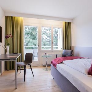 Queen Room with Balcony