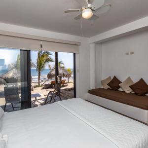 Queen Room with Sea View