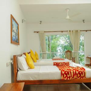 Deluxe Triple Room with Lake View