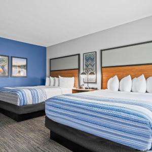 One-Bedroom Suite with Two Queen Beds - Non-Smoking
